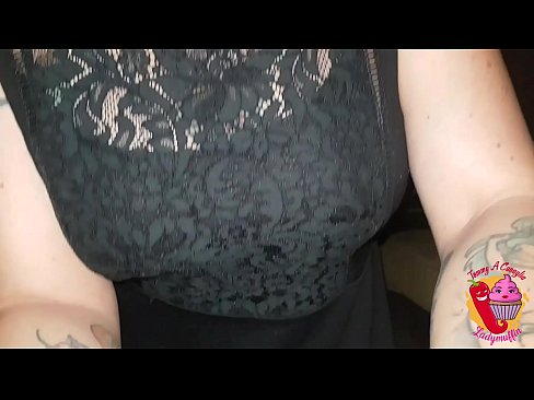 ❤️ سلٹی سوتیلی بہن اسے ایک بلو جاب اور ہسپانوی دیتی ہے۔ ❤️❌ سیکس ﹏